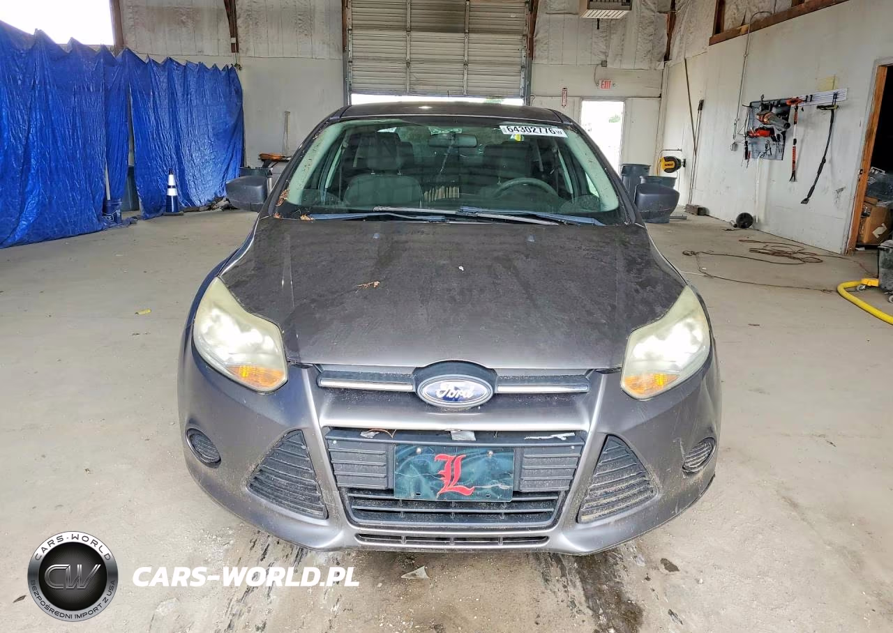 2013 Ford Focus S VIN:1FADP3E23DL143656 - 5
