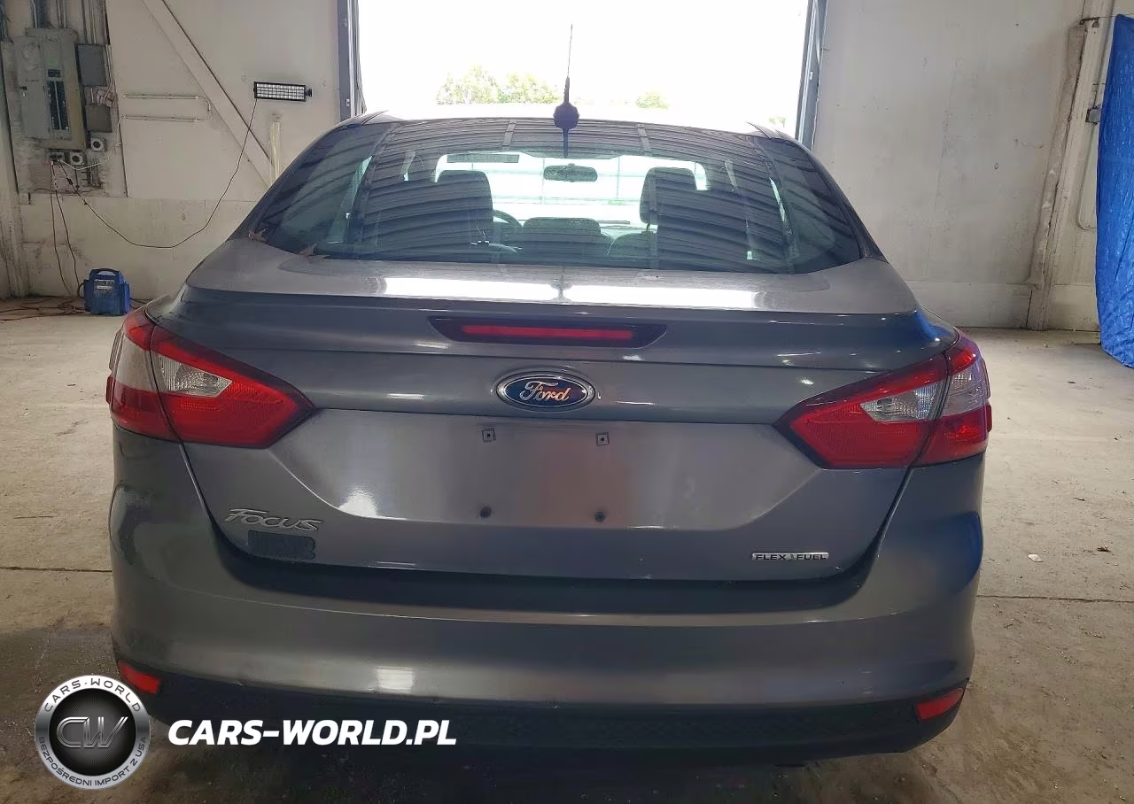 2013 Ford Focus S VIN:1FADP3E23DL143656 - 6