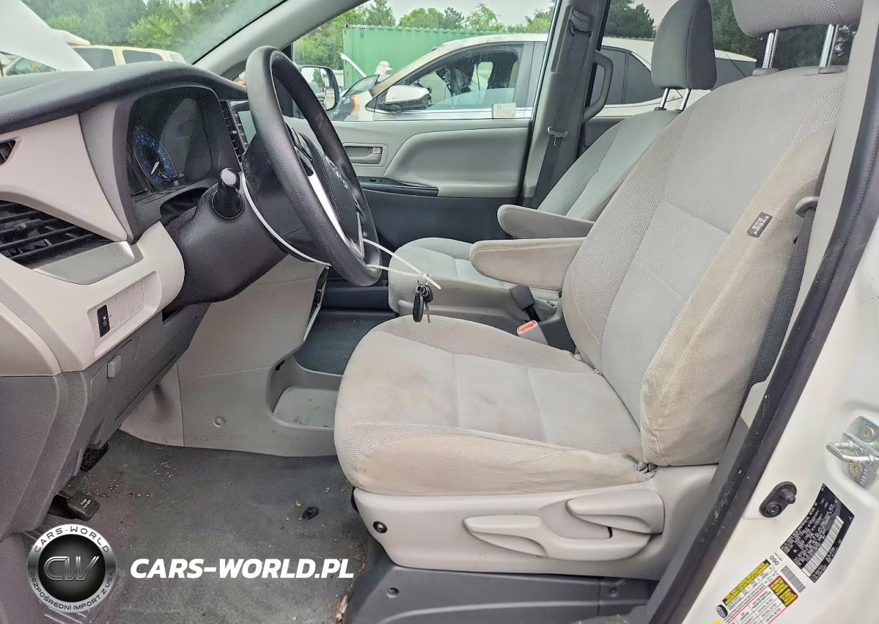 2020 Toyota Sienna L VIN:5TDZZ3DC2LS087503 - 7