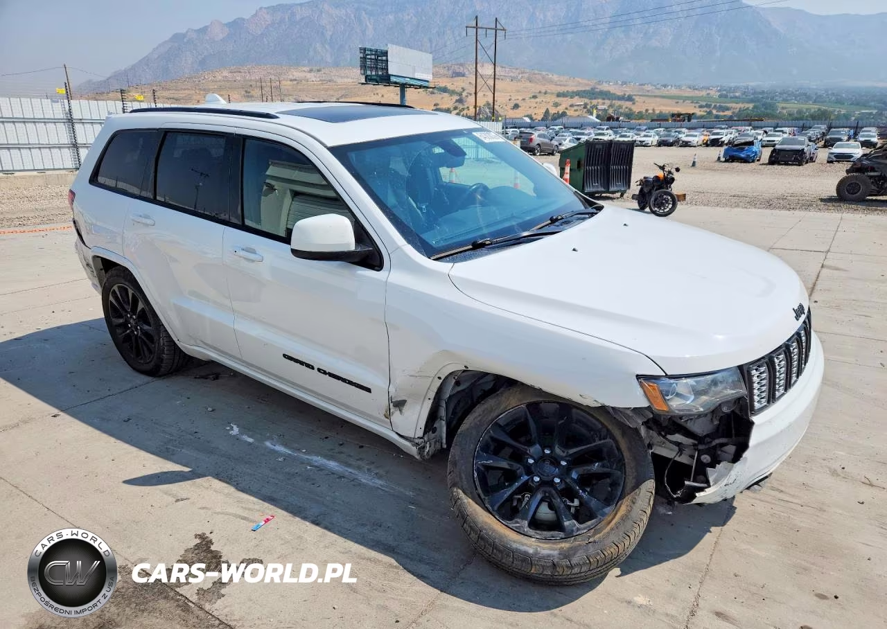 2019 Jeep Grand Cherokee Laredo VIN:1C4RJFAG3KC561765 - 4