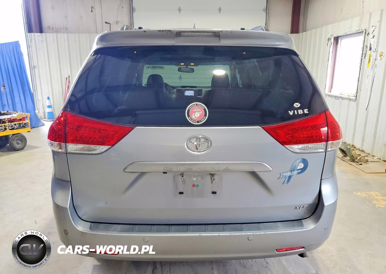 2014 Toyota Sienna Xle 8-Passenger VIN:5TDYK3DC5ES411546 - 6