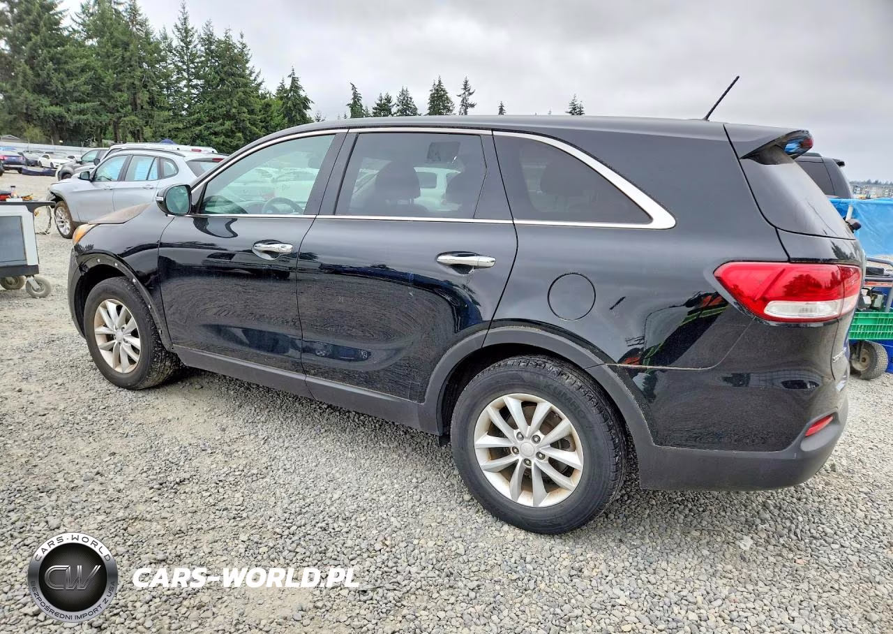 2018 Kia Sorento L VIN:5XYPG4A35JG411139 - 2