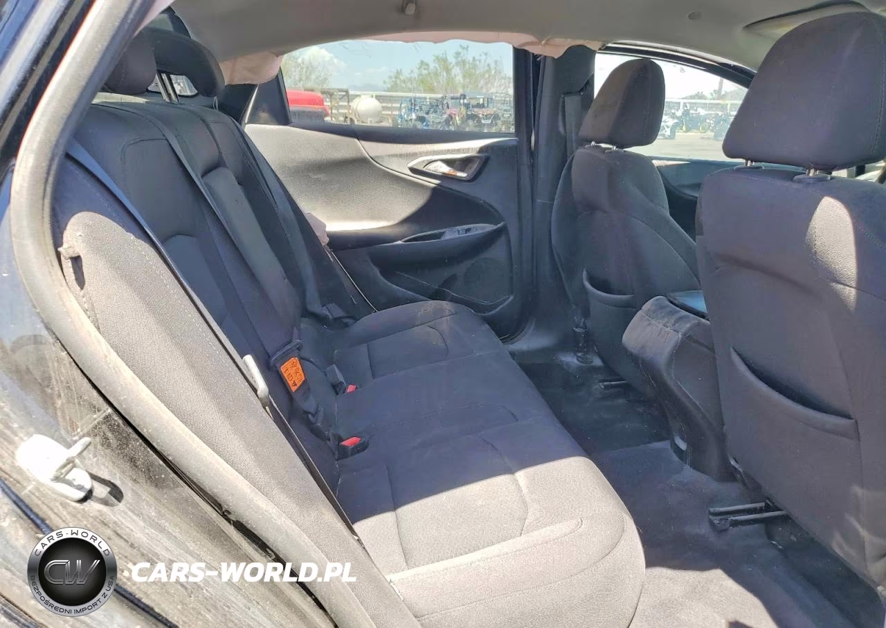 2017 Chevrolet Malibu Ls VIN:1G1ZB5ST9HF196799 - 10