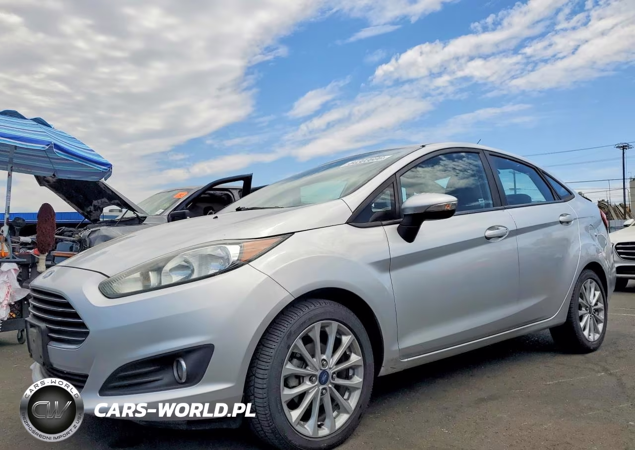 2014 Ford Fiesta Se – zdjęcie 1 z 12