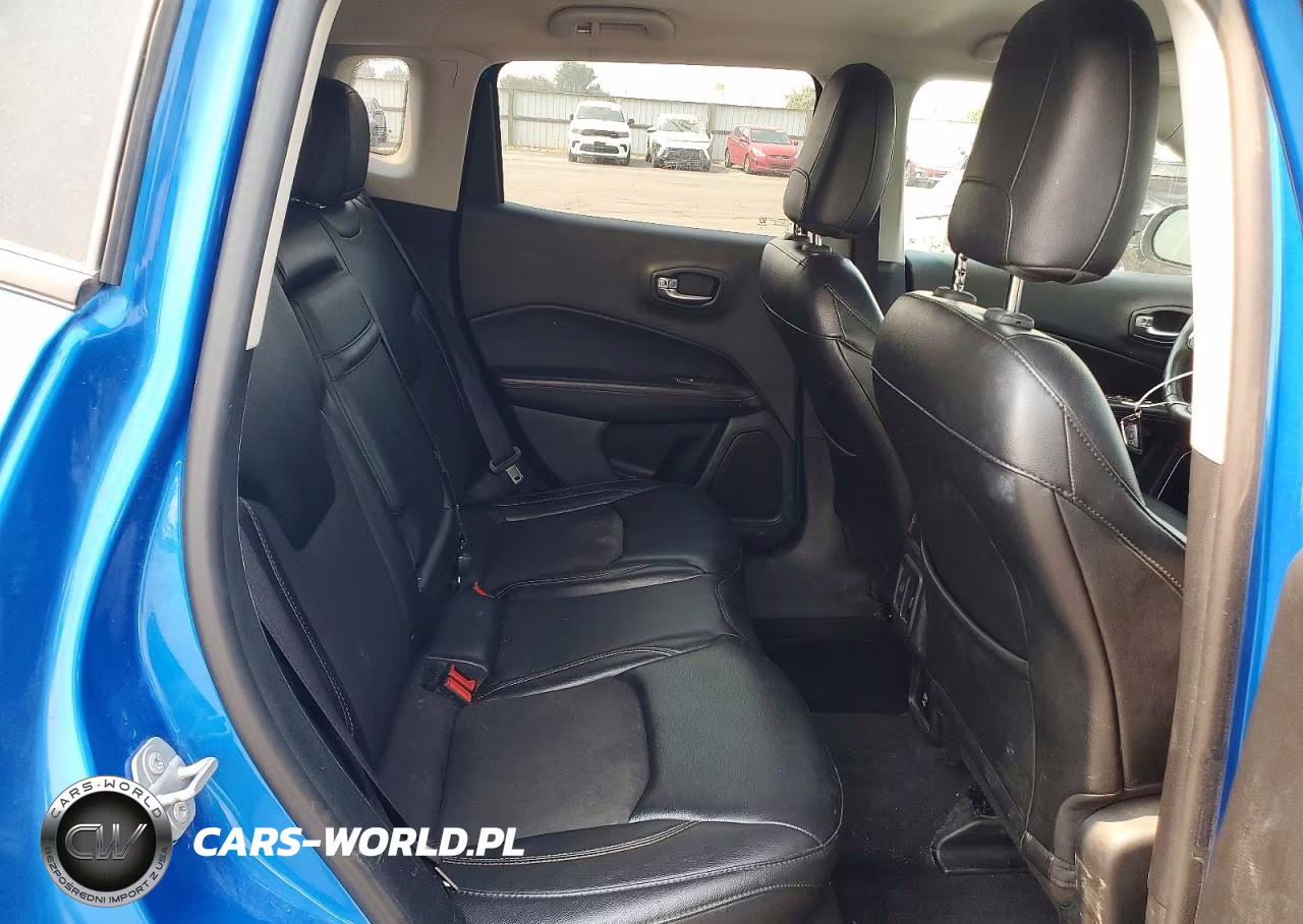 2018 Jeep Compass Latitude VIN:3C4NJCBB9JT368877 - 11