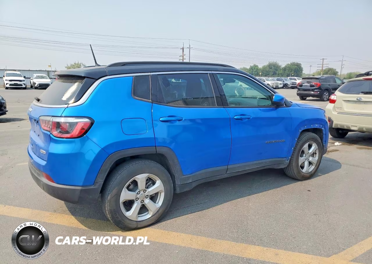 2018 Jeep Compass Latitude VIN:3C4NJCBB9JT368877 - 3