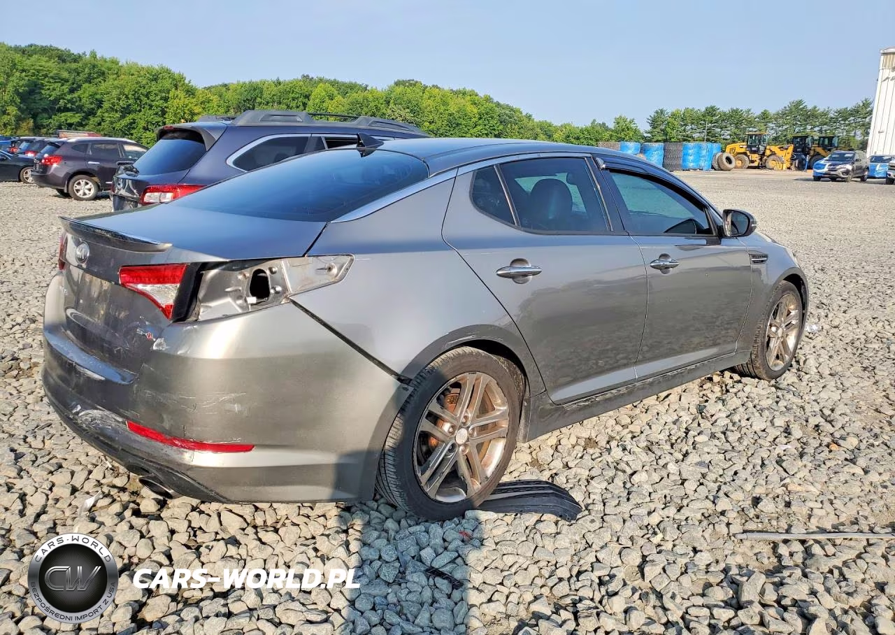 2013 Kia Optima Sx VIN:5XXGR4A60DG236389 - 3