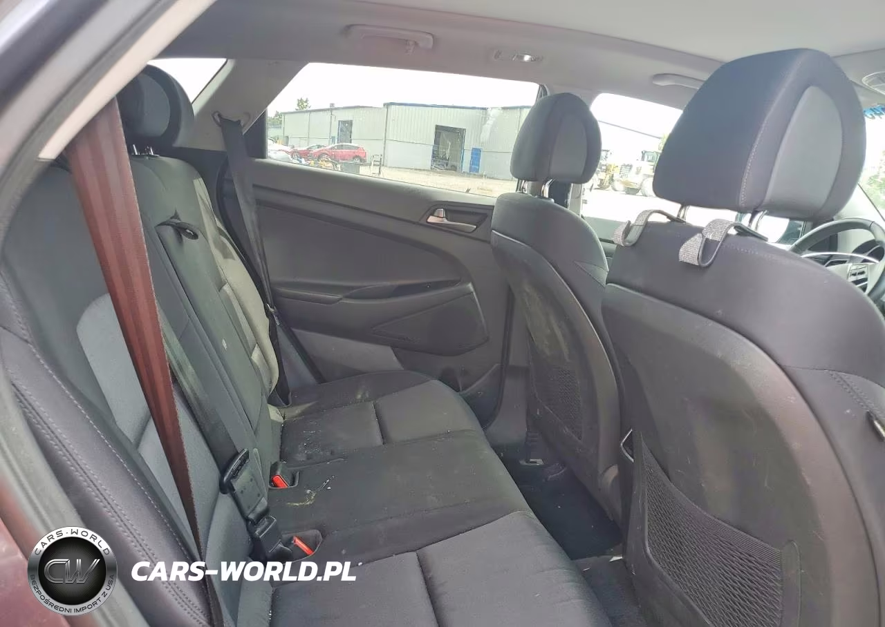 2018 Hyundai Tucson Value VIN:KM8J3CA2XJU757863 - 11
