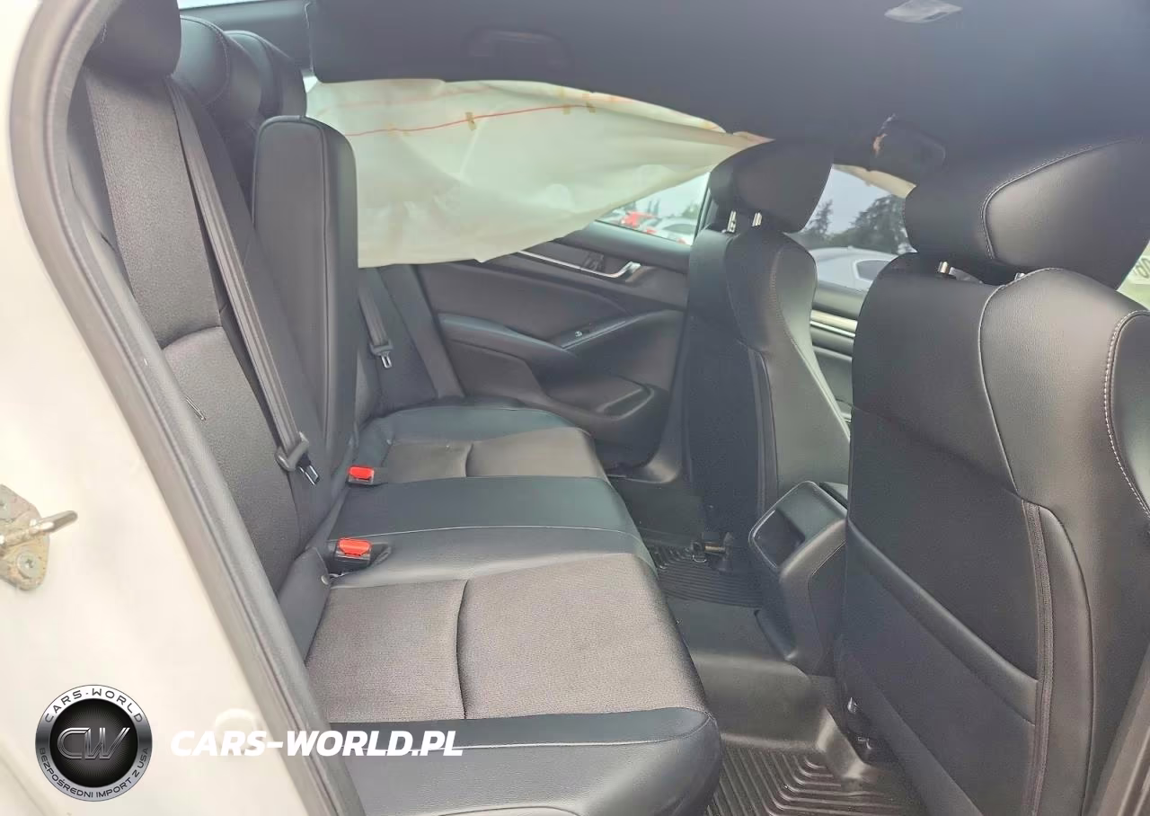 2018 Honda Accord Sport VIN:1HGCV1F30JA056314 - 10