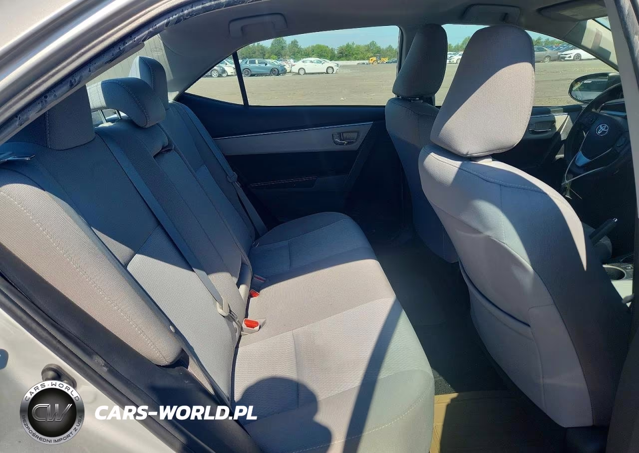 2016 Toyota Corolla Le VIN:2T1BURHE0GC637732 - 10
