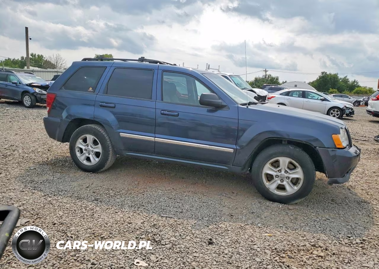 2010 Jeep Grand Cherokee Laredo VIN:1J4PR4GK9AC117279 - 4