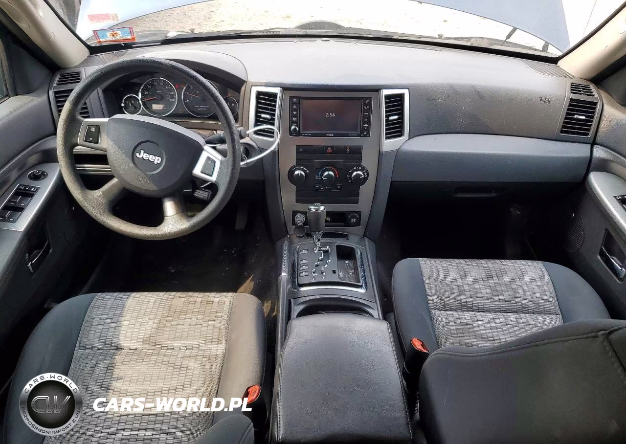 2010 Jeep Grand Cherokee Laredo VIN:1J4PR4GK9AC117279 - 8