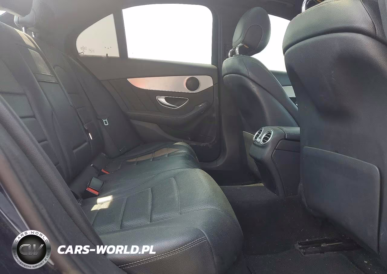 2018 Mercedes-Benz C 300 4Matic VIN:55SWF4KB2JU259797 - 10