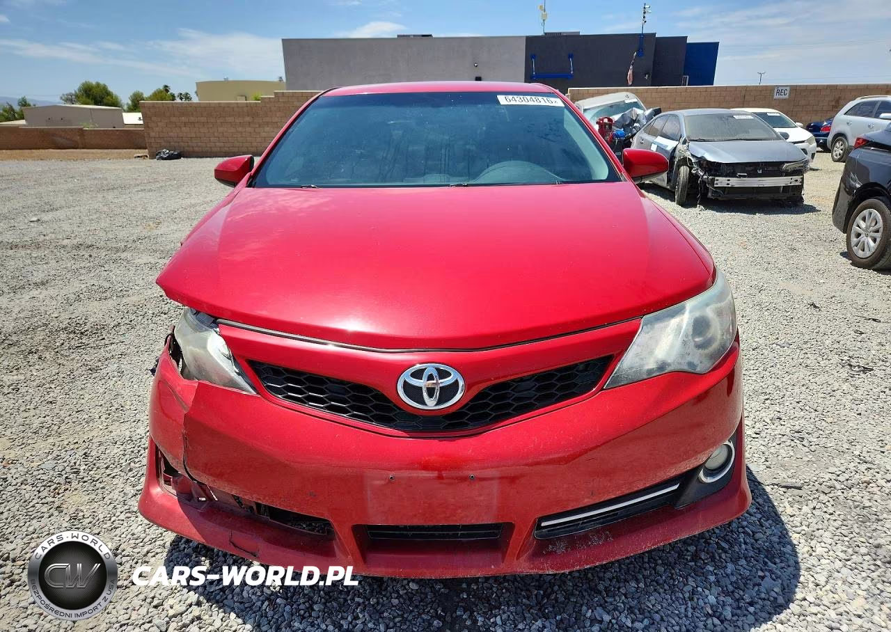2014 Toyota Camry Se VIN:4T1BF1FK5EU808748 - 5