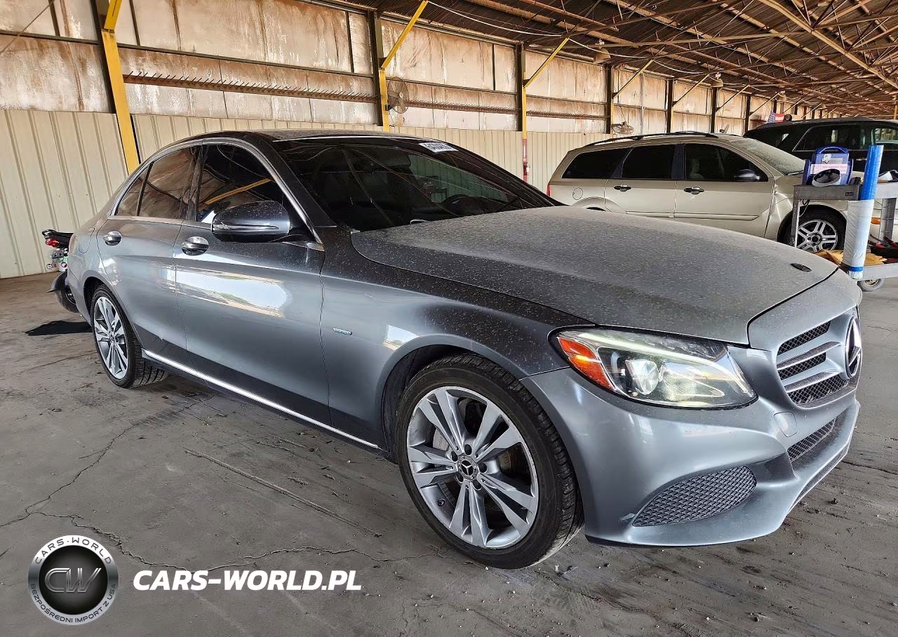 2018 Mercedes-Benz C 350E VIN:55SWF4HB0JU255609 - 4