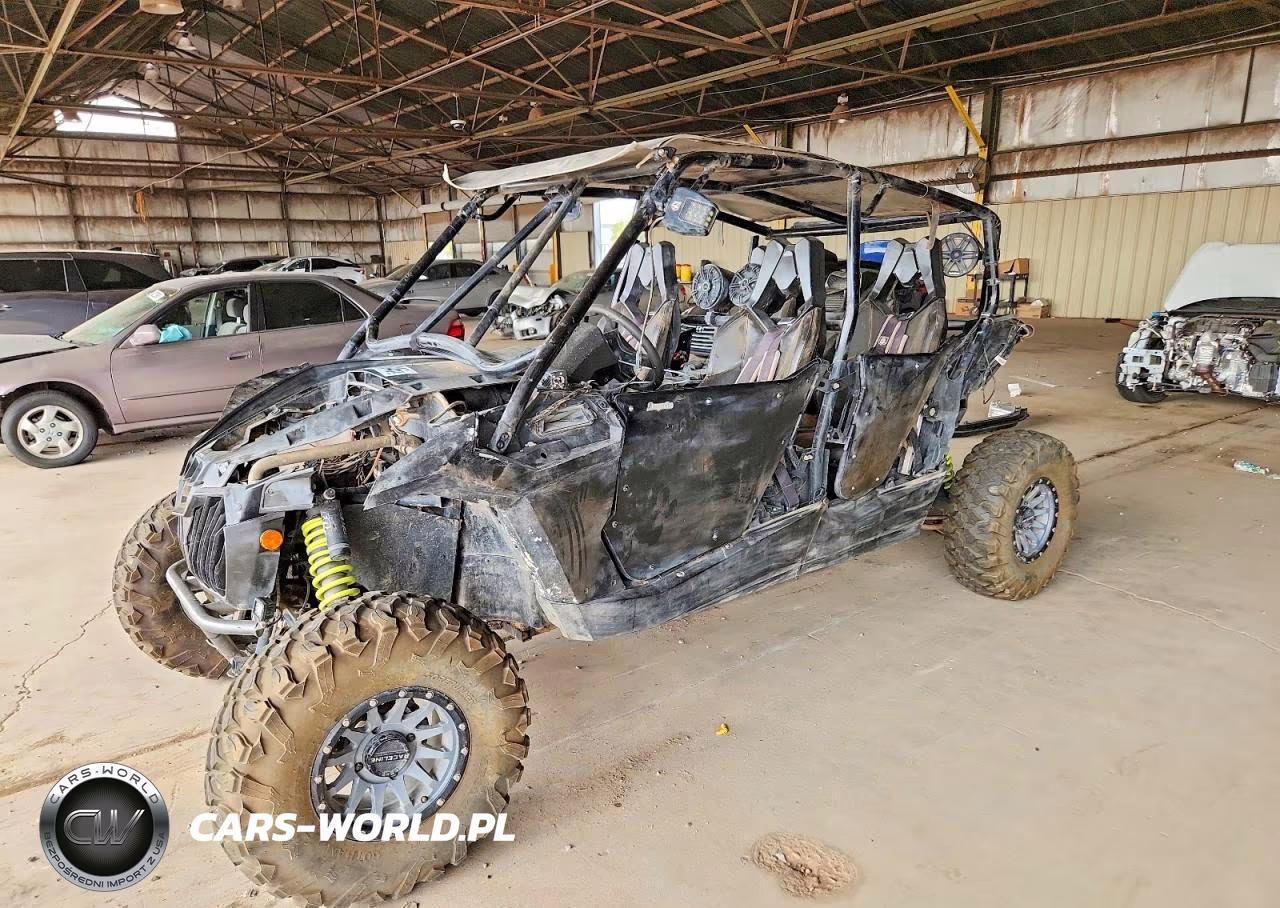 2016 Can-Am Maverick Utility Vehicle VIN:3JBPEAR28GJ000432 - 9