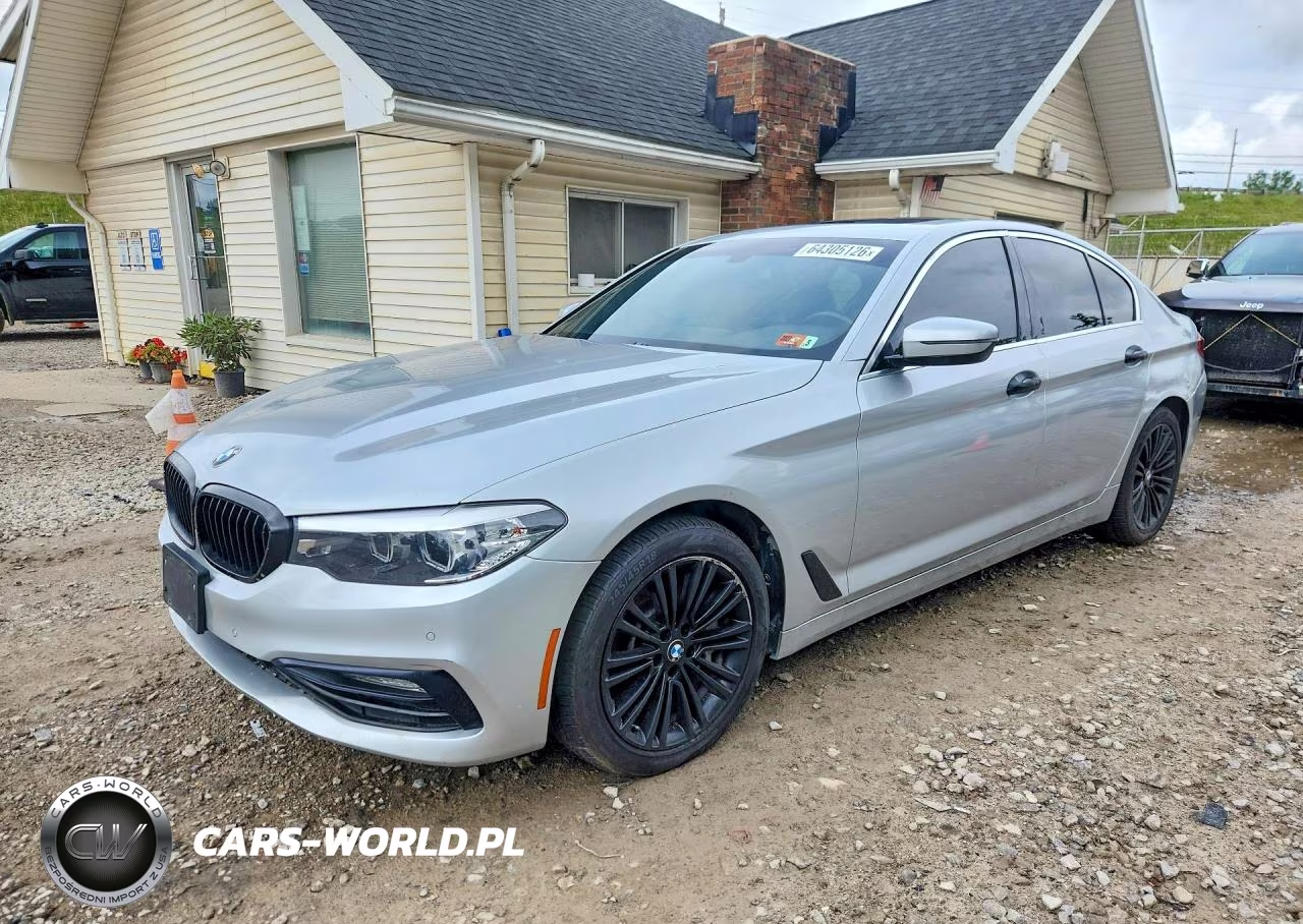 2018 BMW 530 Xi VIN:WBAJA7C52JWA73967 - 1