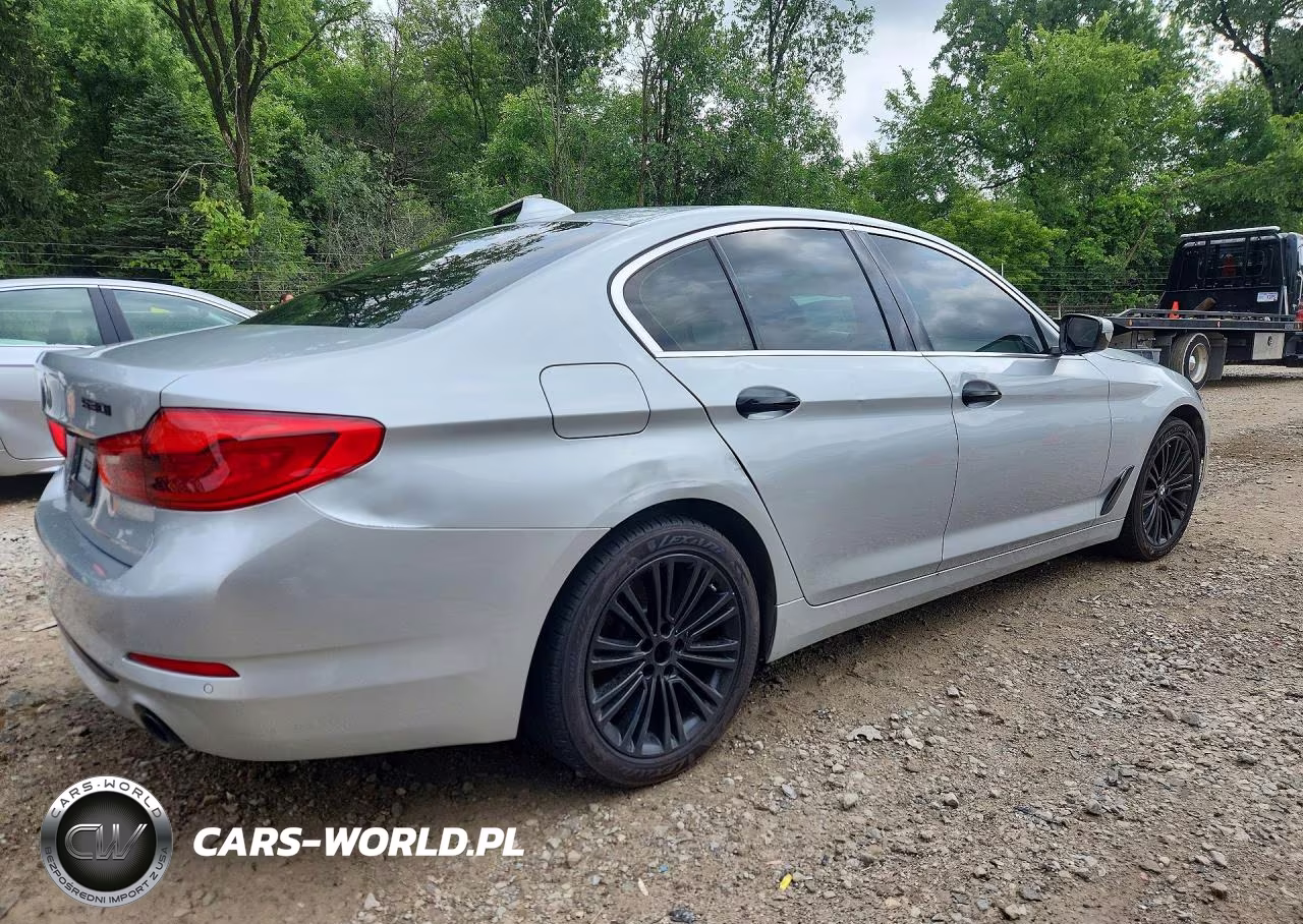 2018 BMW 530 Xi VIN:WBAJA7C52JWA73967 - 3