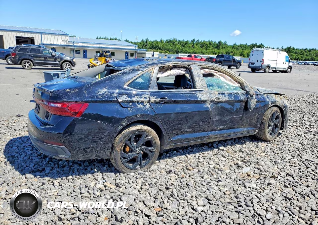 2025 Volkswagen Jetta Se VIN:3VW7X7BU4SM103034 - 3