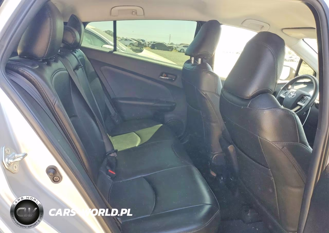 2017 Toyota Prius Two VIN:JTDKBRFU3H3576547 - 10