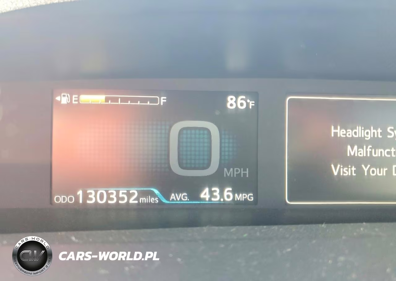 2017 Toyota Prius Two VIN:JTDKBRFU3H3576547 - 9