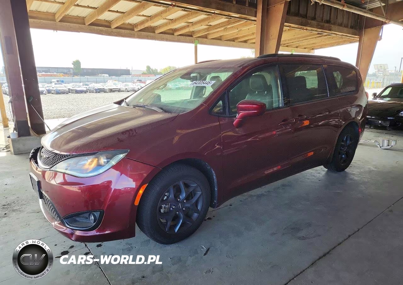 2020 Chrysler Pacifica Touring L VIN:2C4RC1BG3LR113093 - 1