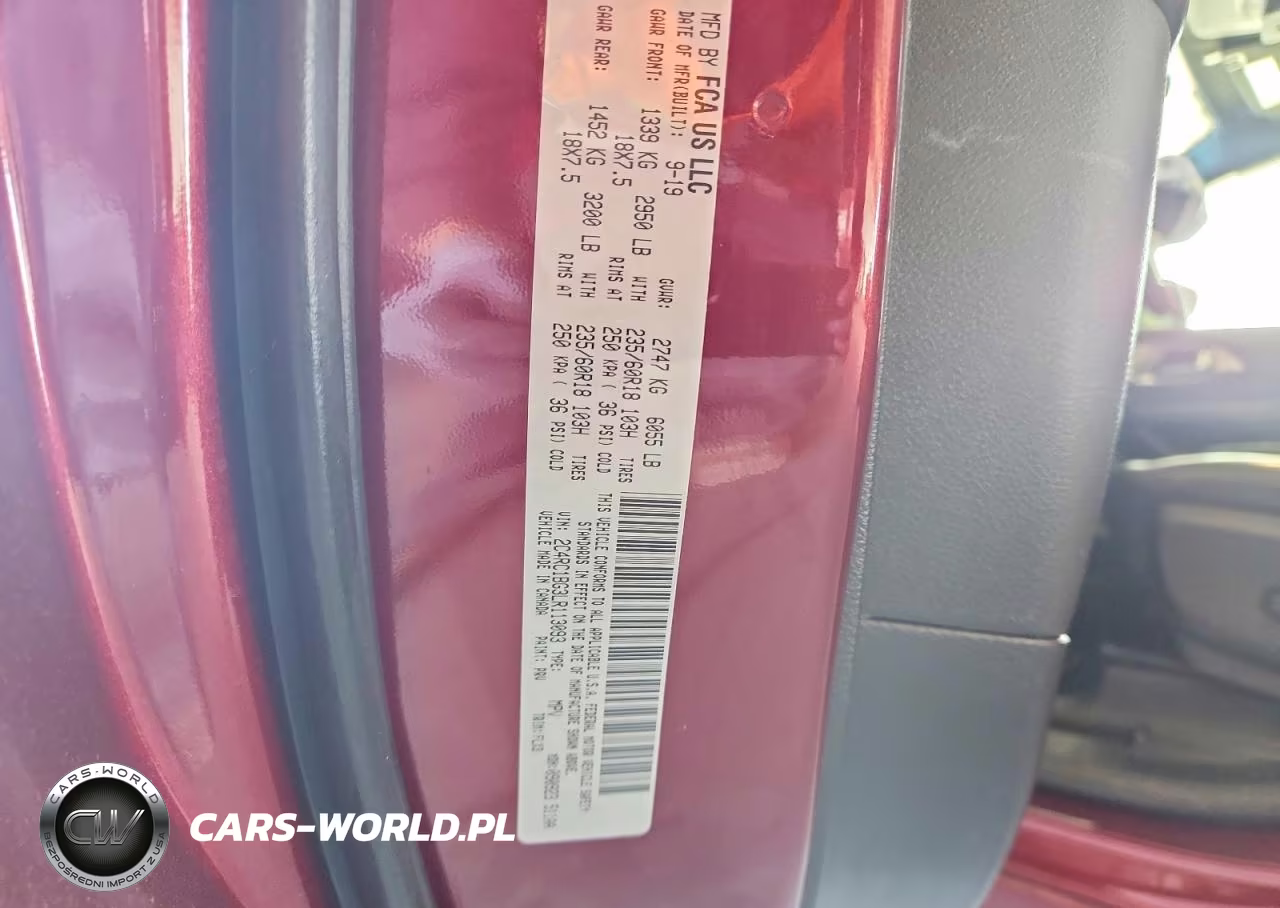 2020 Chrysler Pacifica Touring L VIN:2C4RC1BG3LR113093 - 13