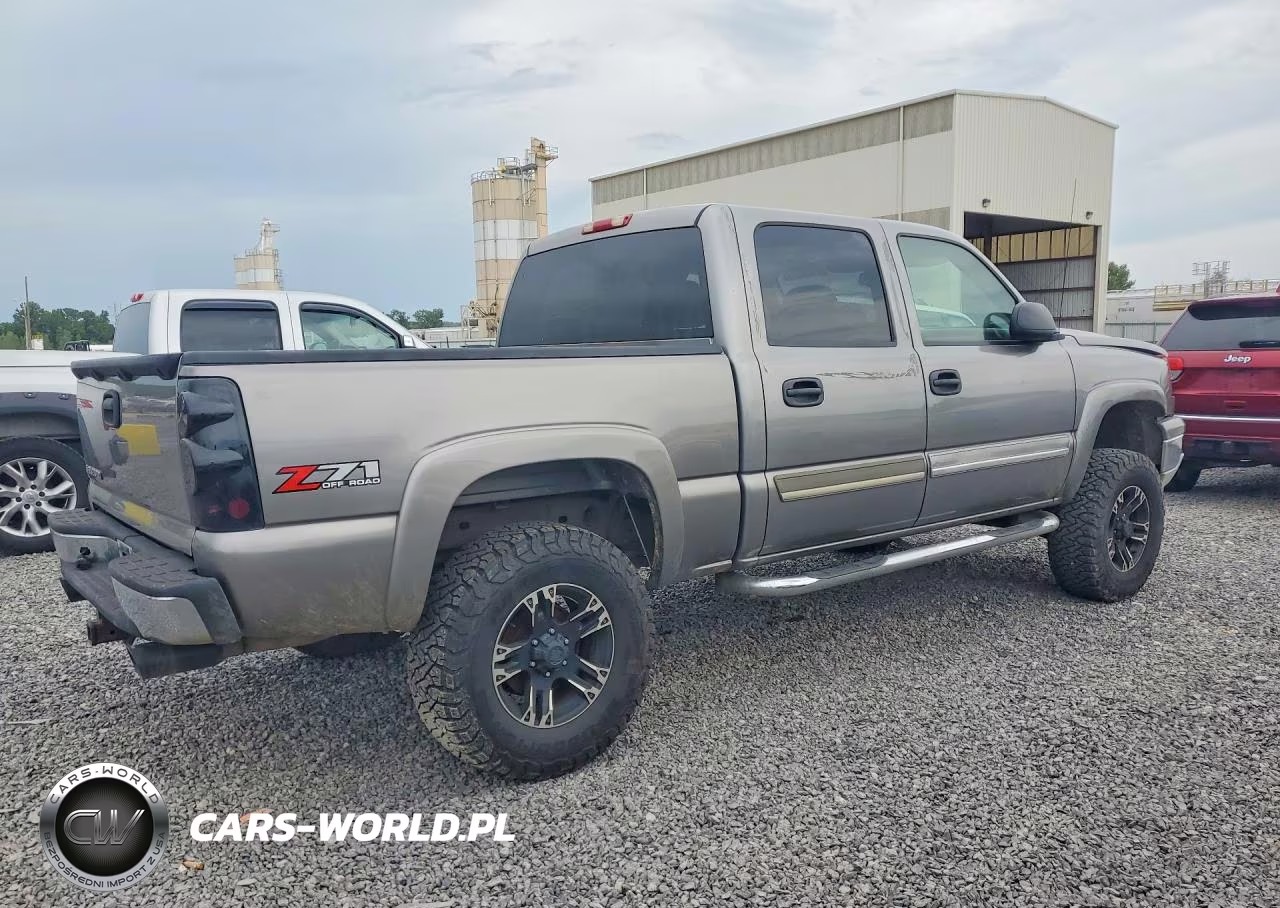 2007 Chevrolet Silverado K1500 Classic Crew Cab VIN:2GCEK13Z171165795 - 3