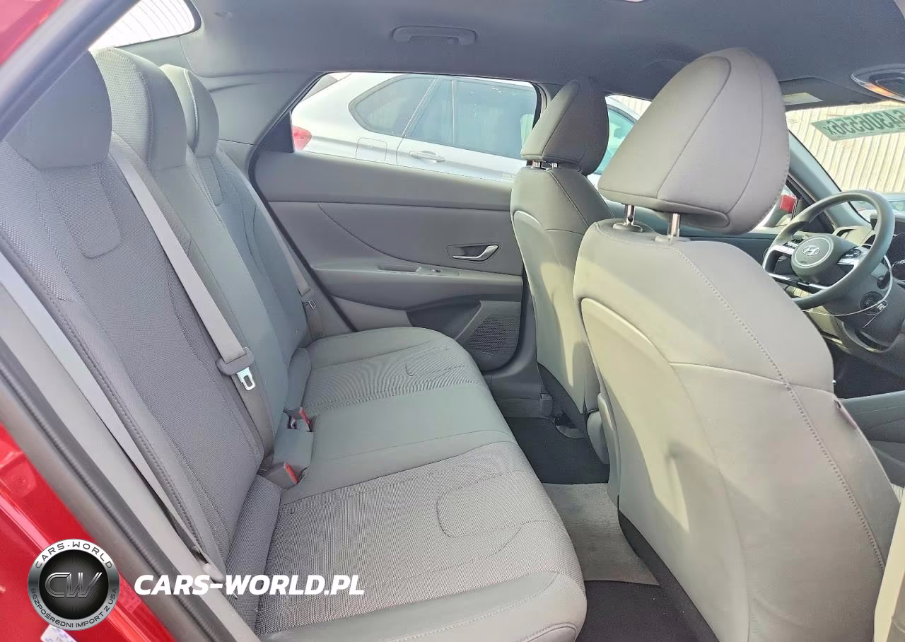 2023 Hyundai Elantra Se VIN:KMHLL4AGXPU608579 - 10