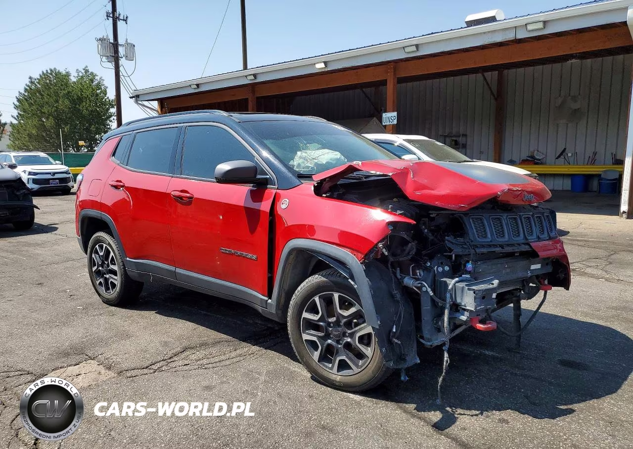 2018 Jeep Compass Trailhawk VIN:3C4NJDDB9JT501205 - 4