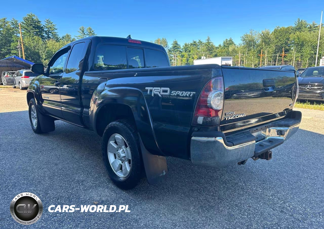 2014 Toyota Tacoma V6 VIN:5TFUU4EN3EX088400 - 3