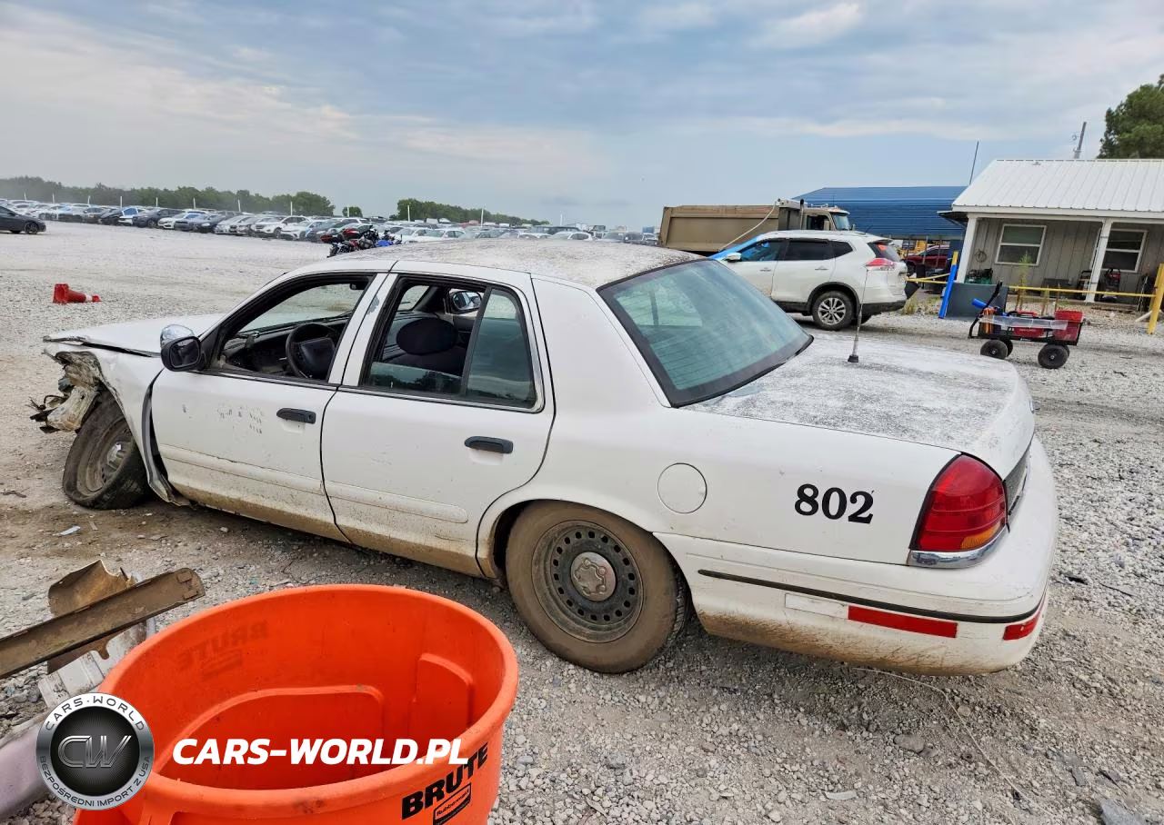 1999 Ford Crown Victoria Police Interceptor VIN:2FAFP71W1XX126452 - 2
