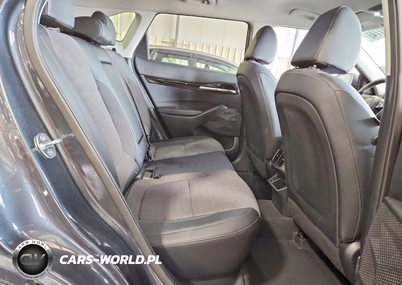 2025 Kia Seltos S VIN:KNDEUCAA6S7780101 - 11