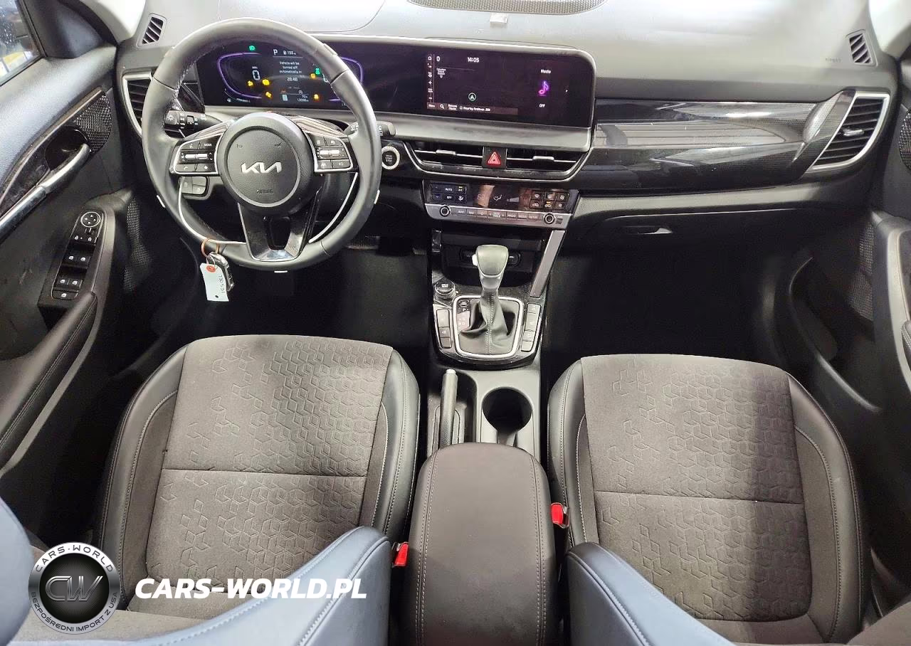 2025 Kia Seltos S VIN:KNDEUCAA6S7780101 - 8