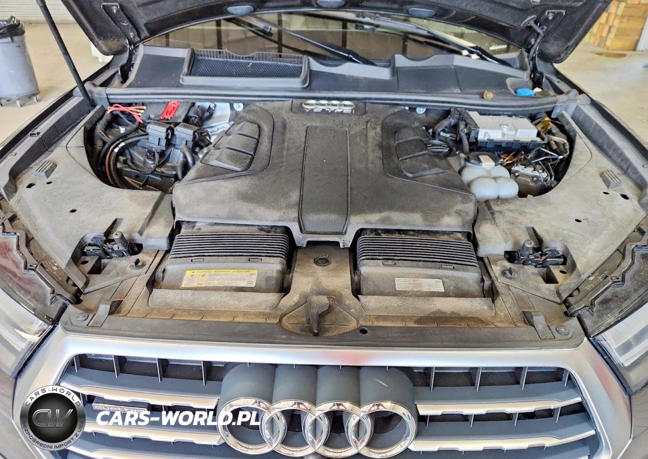 2018 Audi Q7 Premium Plus VIN:WA1LAAF70JD042404 - 12