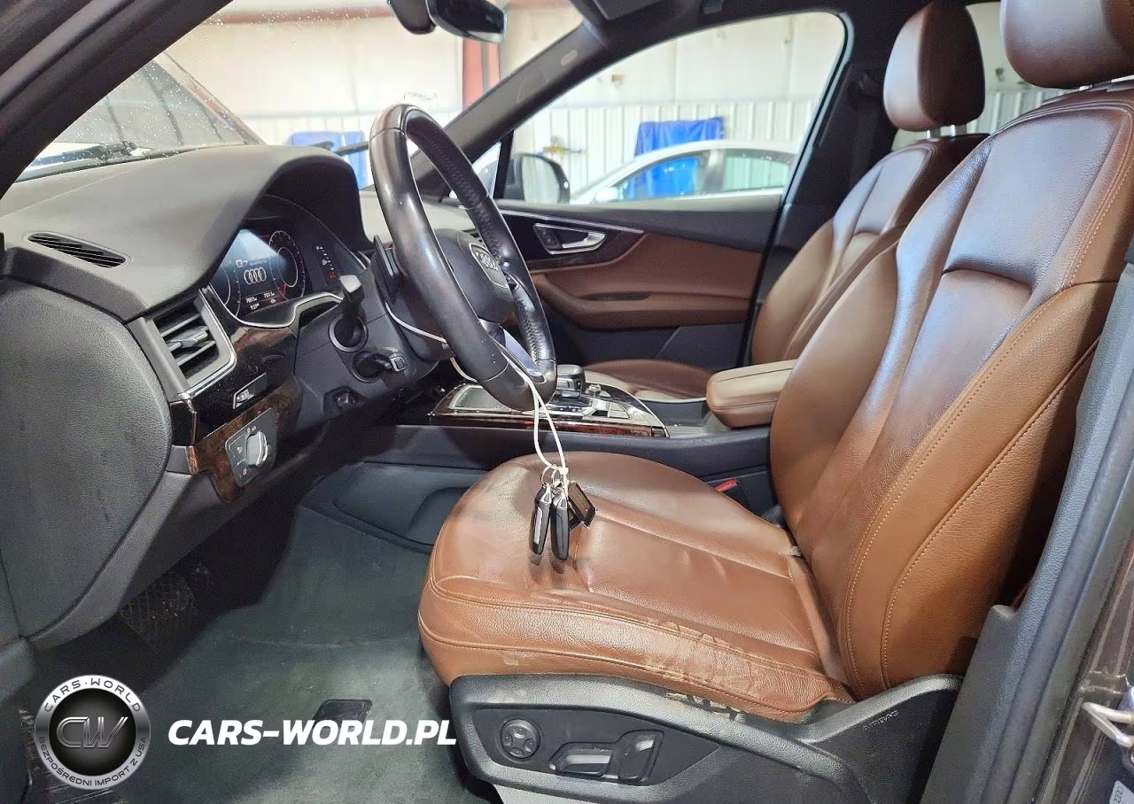 2018 Audi Q7 Premium Plus VIN:WA1LAAF70JD042404 - 7