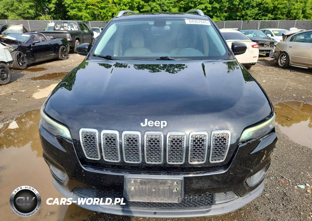 2019 Jeep Cherokee Latitude VIN:1C4PJLCX5KD316723 - 5