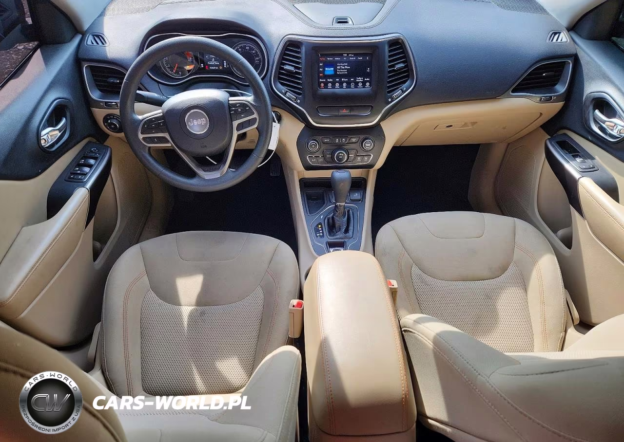 2019 Jeep Cherokee Latitude VIN:1C4PJLCX5KD316723 - 8
