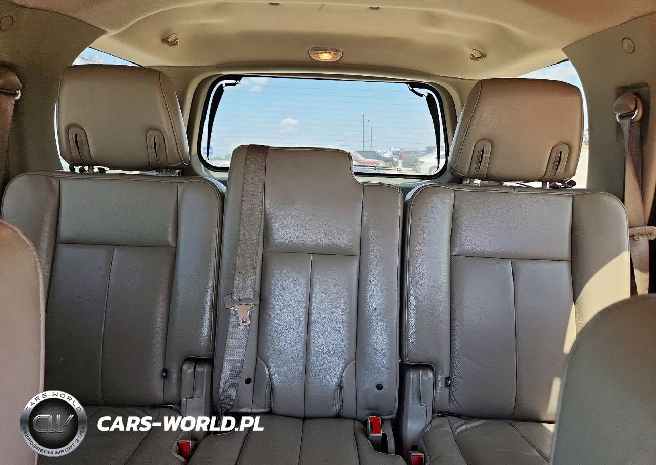 2011 Ford Expedition Xlt VIN:1FMJU1J51BEF55291 - 10