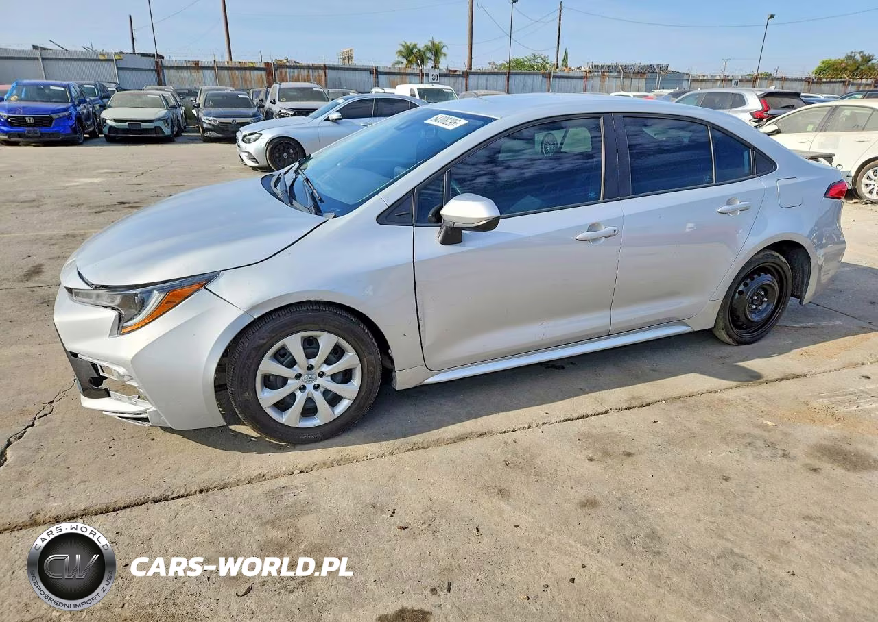 2022 Toyota Corolla Le – zdjęcie 1 z 12