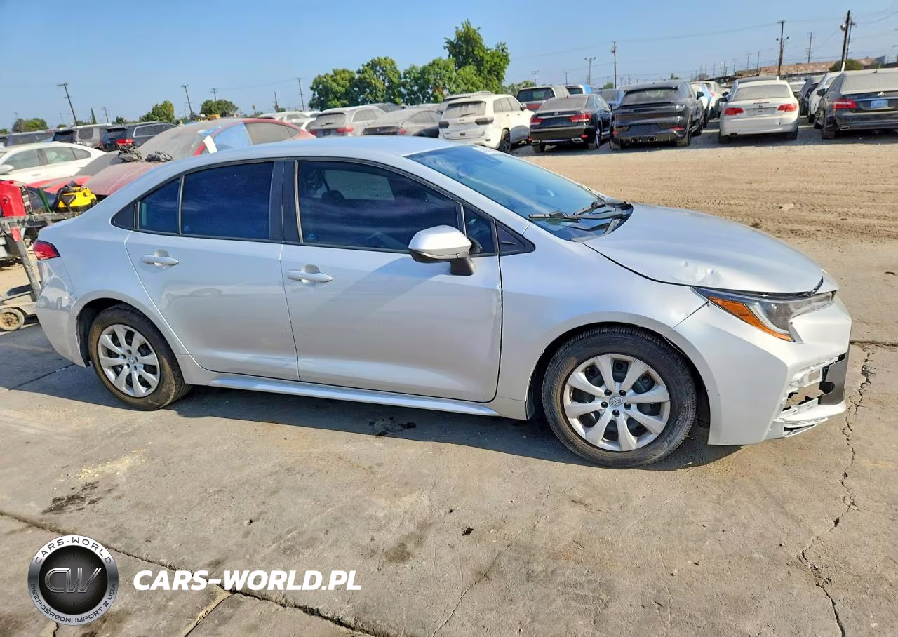 2022 Toyota Corolla Le VIN:5YFEPMAE2NP325460 - 4