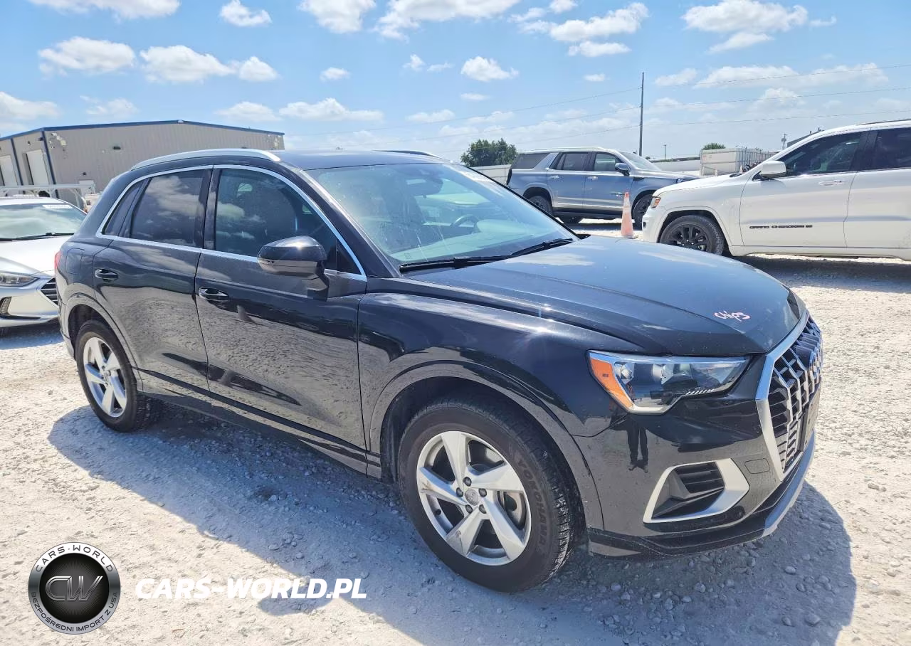 2019 Audi Q3 Premium VIN:WA1AECF38K1076159 - 4
