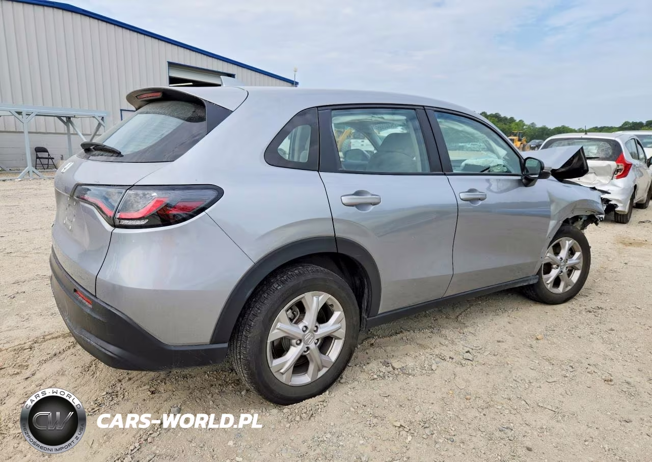 2025 Honda Hr-V Lx VIN:3CZRZ2H32SM718344 - 3