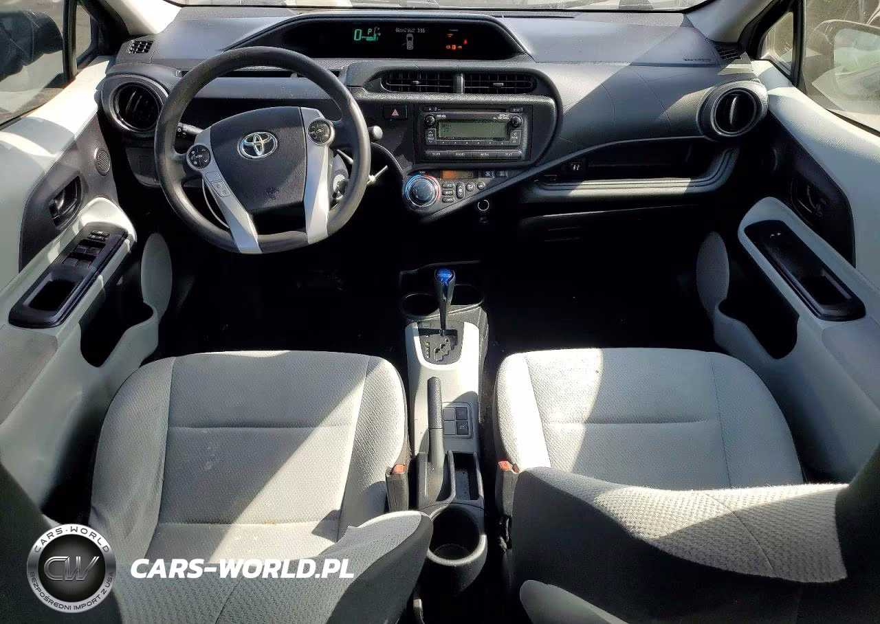 2013 Toyota Prius C One VIN:JTDKDTB32D1550872 - 8
