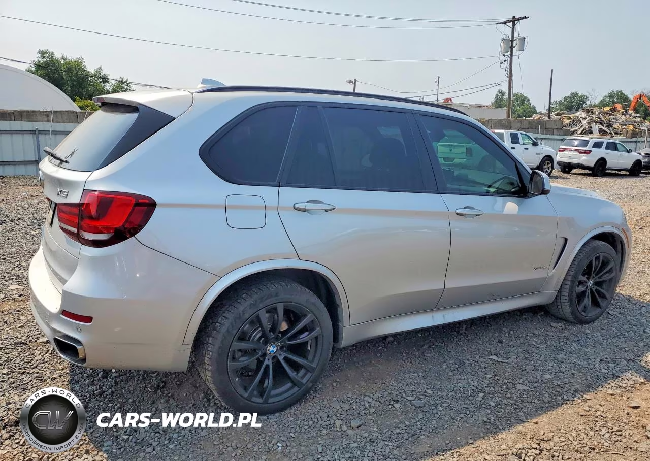 2018 BMW X5 xDrive35I VIN:5UXKR0C53J0Y02497 - 3