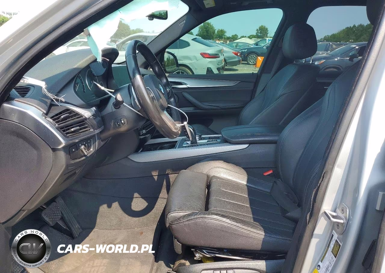 2018 BMW X5 xDrive35I VIN:5UXKR0C53J0Y02497 - 7