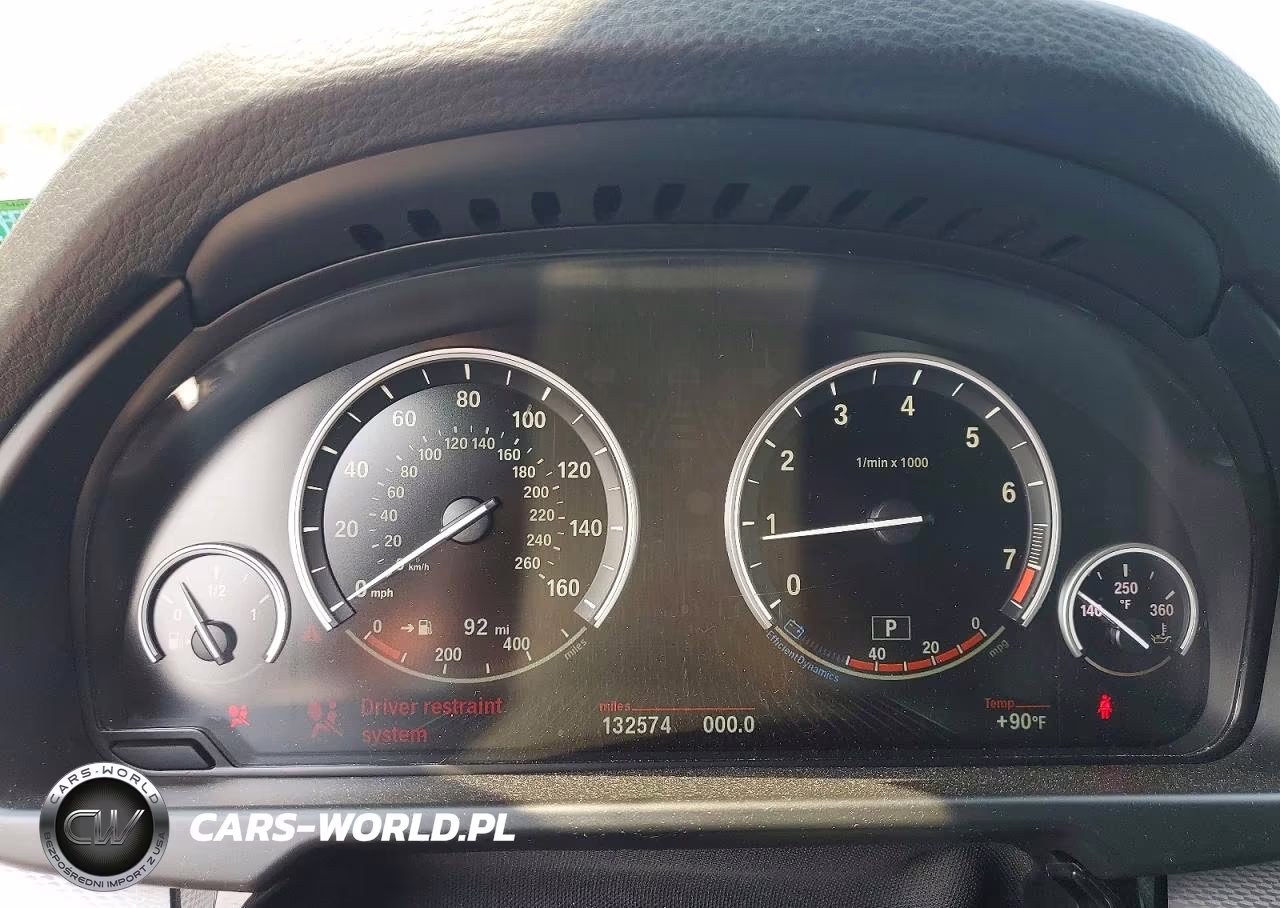 2018 BMW X5 xDrive35I VIN:5UXKR0C53J0Y02497 - 9