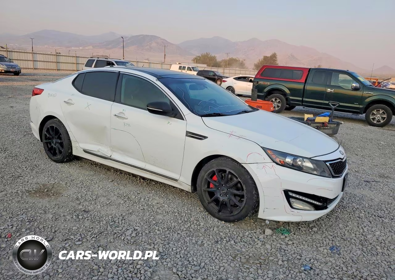 2013 Kia Optima Sx VIN:5XXGR4A66DG206586 - 4