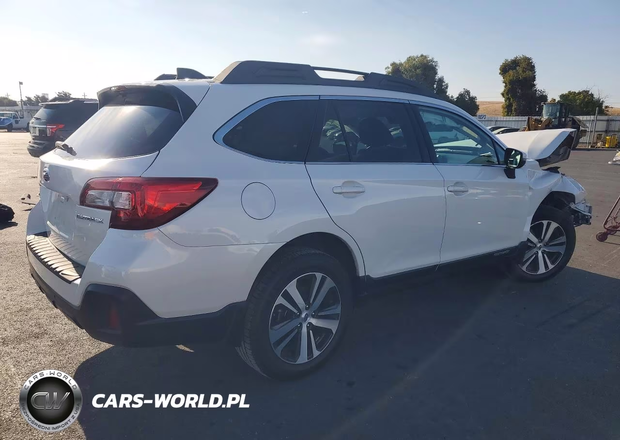 2018 Subaru Outback 2.5I Limited VIN:4S4BSANC3J3347846 - 3
