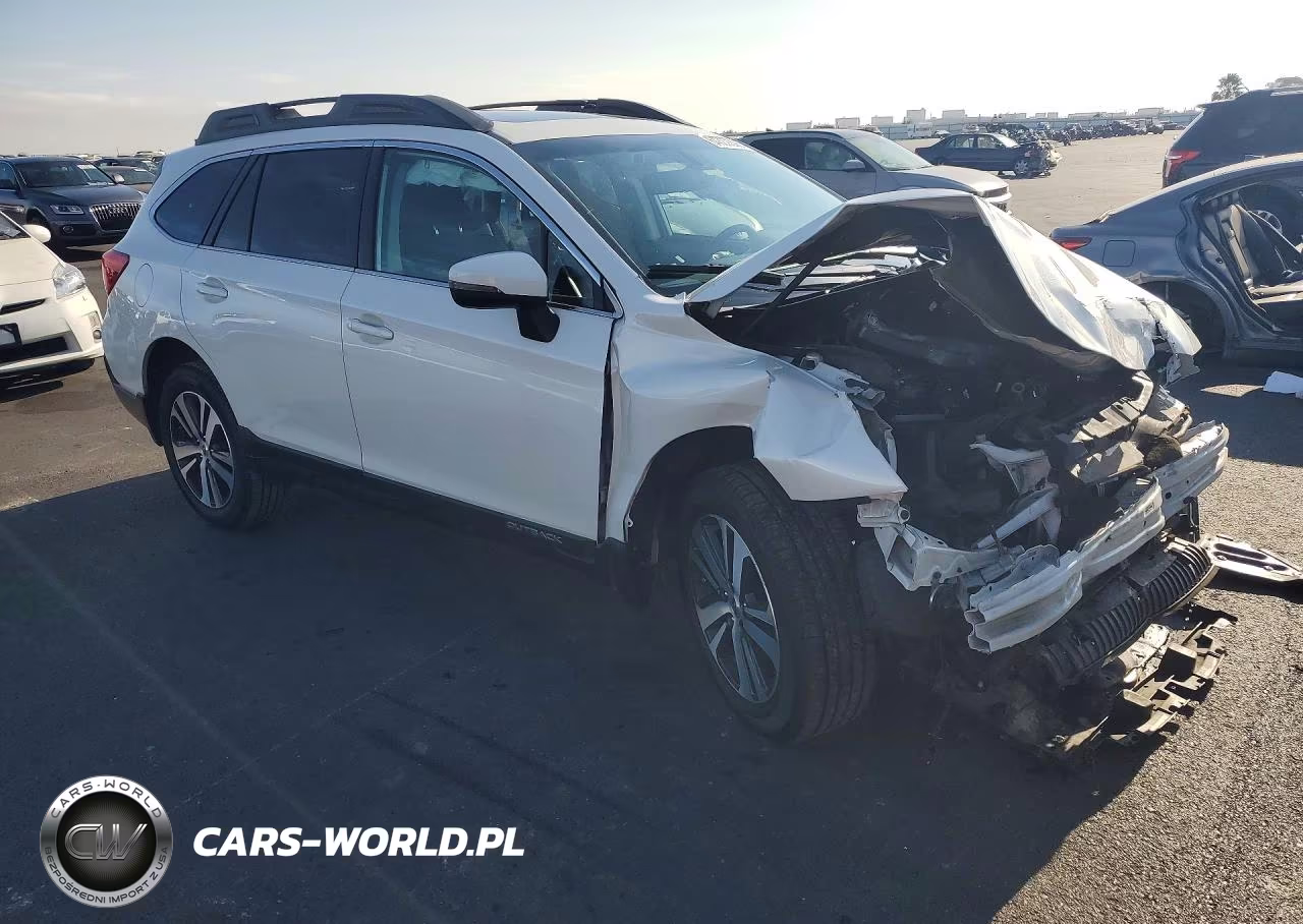 2018 Subaru Outback 2.5I Limited VIN:4S4BSANC3J3347846 - 4